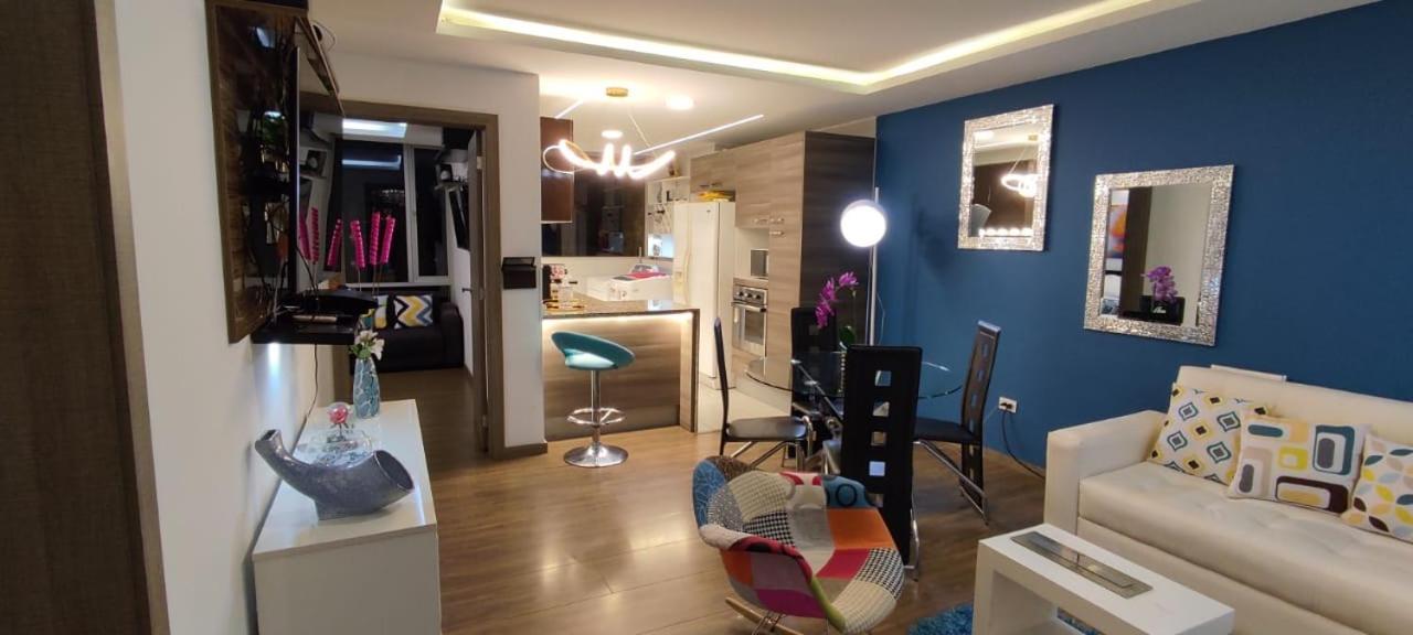 Suite De Lujo, Piso Alto, Junto Parque Carolina, Generador Electrico กีโต ภายนอก รูปภาพ